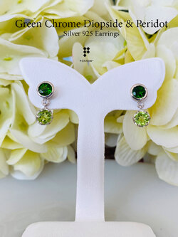 Green Chrome Diopside & Peridot Earrings ต่างหูกรีน โครมไดออปไซด์ และ พลอยเพอริดอท ห้อยตุ้งติ้งใส่สวยได้ทุกโอกาส