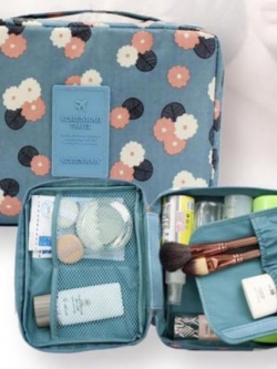 กระเป๋าเครื่องสำอาง