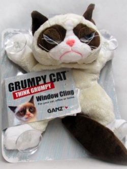 ตุ๊กตาแมวหน้าบึ้ง ติดกระจก ขนาด 10 นิ้ว