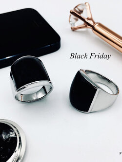 แหวนนิล Black Friday : Curve หน้าสี่เหลี่ยมโค้ง เงินแท้ 92.5% ชุบทองคำขาว ไม่ลอกไม่ดำ เสริมโชคลาภ คุ้มภัย สวยเท่ มีสไตล์