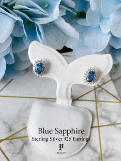 ต่างหูไพลิน กาญจนบุรีล้อมเพชรCZ แบบเสียบ 6x4 mm.