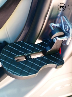 Car door hook step (บันไดประตูรถยนต์)