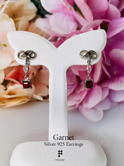 ต่างหูโกเมน Infinity ห้อยตุ้งติ้งพลอย White Topaz และโกเมนสี่เหลี่ยม แบบเก๋ เสริมโชคลาภ