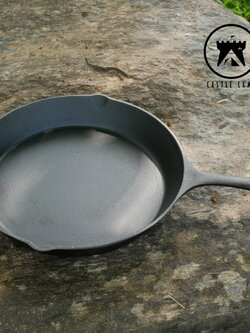 Cast Iron Pan (29.5x3.5cm)