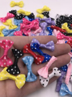 โบว์ผ้าซาตินจิ๋ว จุดขาว คละสี / 10 ชิ้น