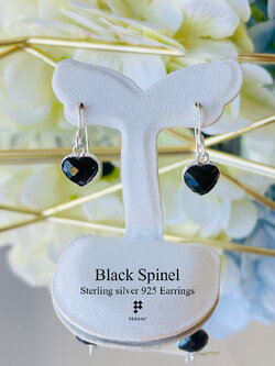 ต่างหูนิลแท้ รูปหัวใจ เงินแท้ 925 ชุบทองคำขาว สวย เรียบ เท่ ใส่ติดหูได้ทุกวัน ดึงดูดโชคลาภ ปกป้องคุ้มครอง