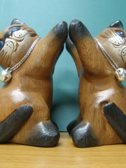 แมวไม้สัก ขนาด 3.75 นิ้ว (แพ็คคู่)