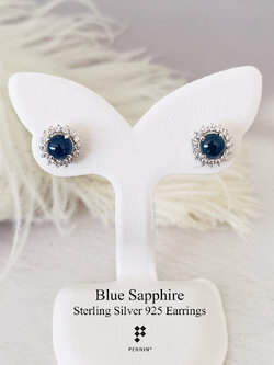 E11720 ต่างหู ไพลิน กาญจน์ หลังเบี้ย 6mm ล้อมเพชร CZ แบบเสียบ เงินชุบทองคำขาว