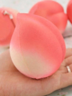 ที่ห้อยมือถือ สควิชชี่ลูกพีชสีชมพู