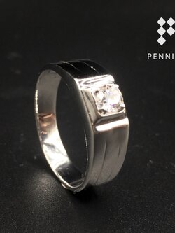 แหวนเพชร CZ สี่เหลี่ยมเงินหนาขีด