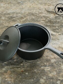 Cast Iron Sauce Pot(19x8.5cm.)