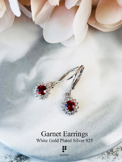 ต่างหูคลิปเกี่ยวห้อย พลอยโกเมน (Garnet) 4.5mm ล้อมเพชร CZ เงินแท้ชุบทองคำขาว