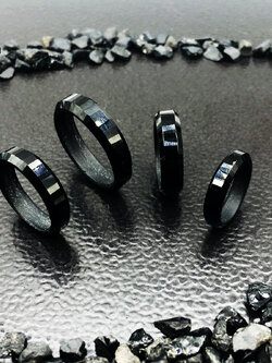 [SALE20%]แหวนนิลดำ เจียระไนขอบเหลี่ยม ดำขลับ สวย เท่ ทันสมัย ดึงดูดโชคลาภ ปกป้องคุ้มครอง