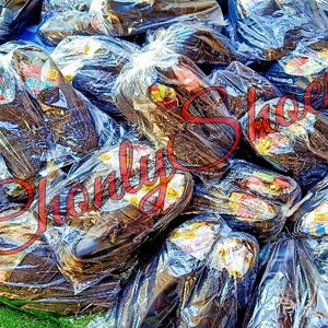 รองเท้าหนัง คัทชูชาย 50 บาท