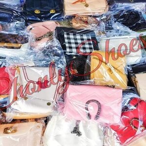 กระเป๋ามือสองใบเล็กเกรดเอ 50 บาท