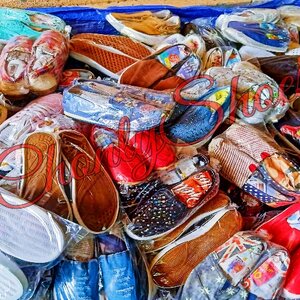 รองเท้าสลิปออน แนวทอม 30 บาท